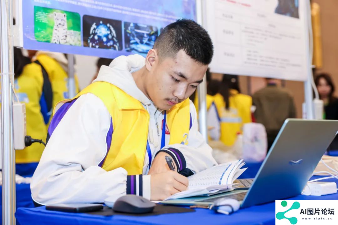 我省代表队在2024年全国青少年人工智能创新实践交流展示活动中斩获佳绩 我省代表队在2024年全国青少年人工智能创新实践交流展示活动中斩获佳绩