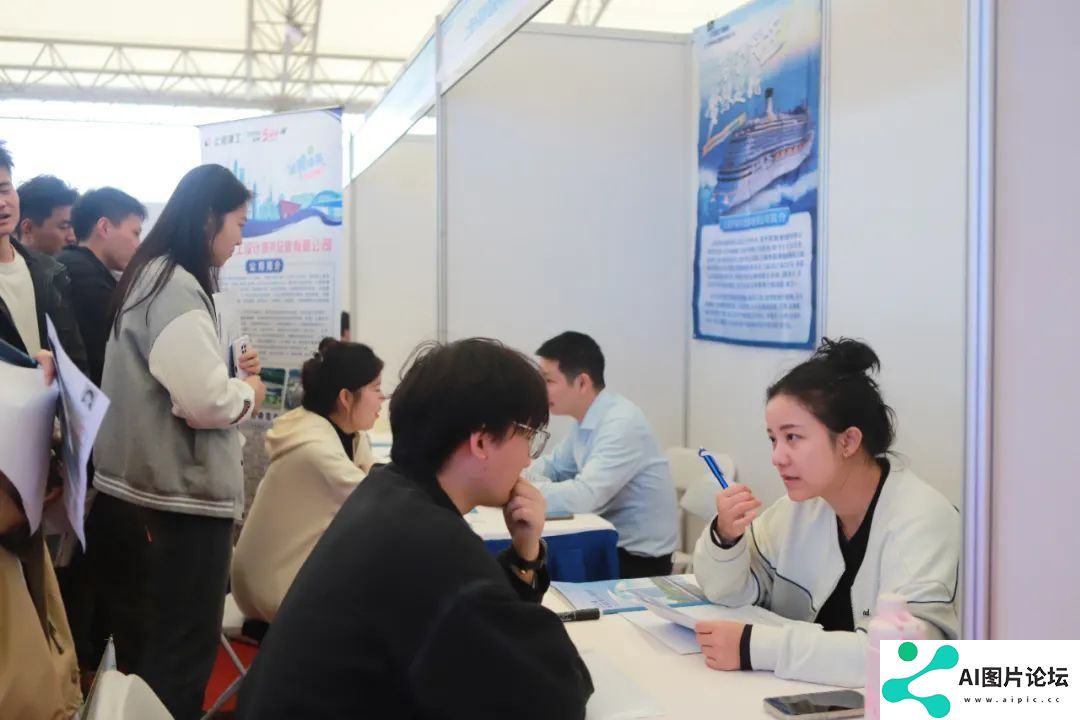人工智能、集成电路等领域抢抓人才，这场招聘会吸引1.3万名学生