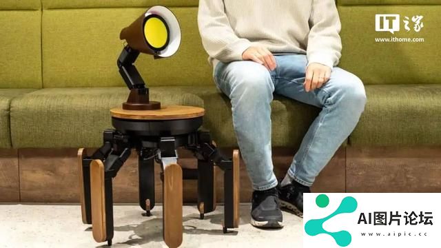 六脚 AI 机器人 Mi-Mo 亮相 CES 2025，头部是个台灯