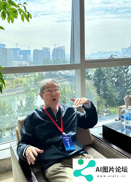 中国科学院院士陈润生：人工智能大模型仍在发展初期 生物医药行业的应用刚刚开始